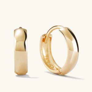 Mejuri Bold Huggie Hoops - Gold